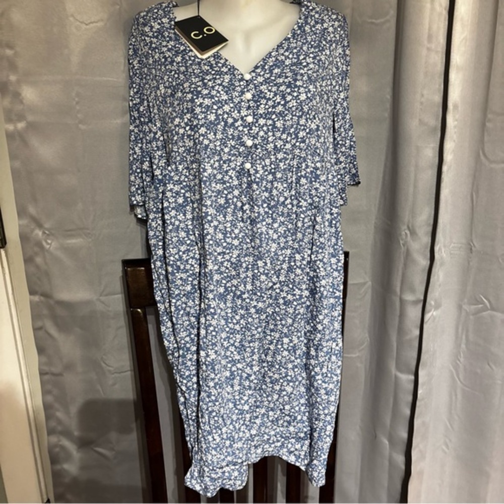 Blue and White swing dress with V-Neck sz large brand c.o.z.y